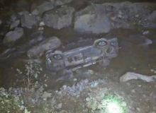 سقوط یک دستگاه خودرو به رودخانه ۲ فوتی برجای گذاشت / نجات ۴ نفر توسط نیروهای امدادی هلال‌احمر گیلان