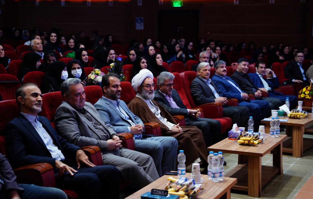 همزمان با هفته پرستار؛ آیین تجلیل از پرستاران برگزیده استان گیلان در جمعی۶۰۰ نفری برگزار شد