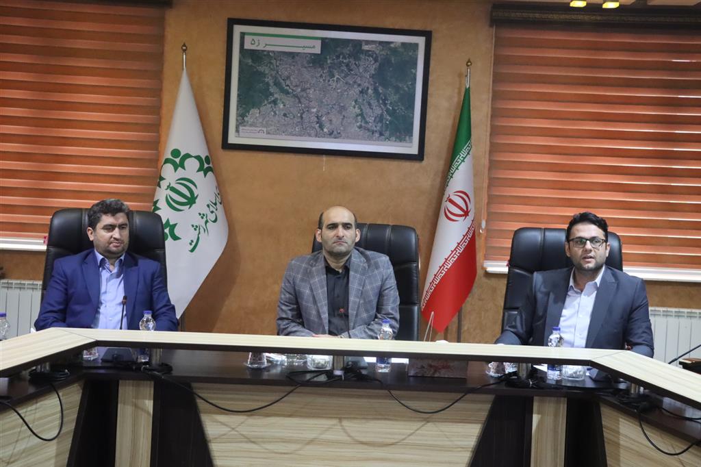 با محوریت نامگذاری معابر فاقد نام منطقه یک شهری جلسه نامگذاری معابر شهرداری رشت به ریاست رئیس کمیسیون فرهنگی و اجتماعی شورای اسلامی شهر برگزار شد