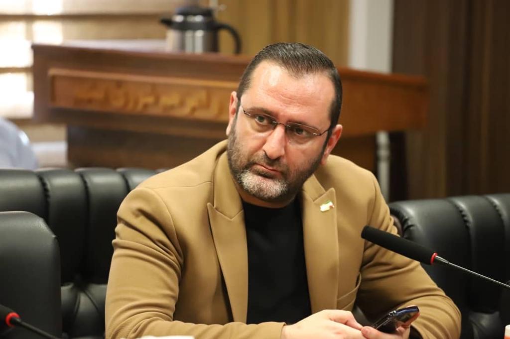 مدیر روابط عمومی و امور بین الملل شورای رشت خبر داد: برگزاری اختتامیه جشنواره رسانه ای عصر قلم همزمان با شروع هفته رشت