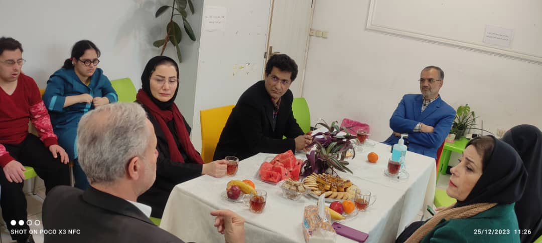 ردیف اعتباری در بودجه شهرداری رشت پیرامون حمایت از مجموعه های مردم نهاد/ ارائه محصولات و آثار تولید شده افراد مبتلا به سندروم داون در بازارچه های شهرداری رشت  در دیدار رئیس شورای اسلامی شهر رشت با اعضای هیئت مدیره مجموعه