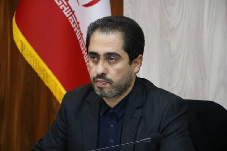 پورحضرت، شهردار بندرانزلی:با تمام وجودم تلاش می کنم تا در چارچوب قانون حرکت نمایم