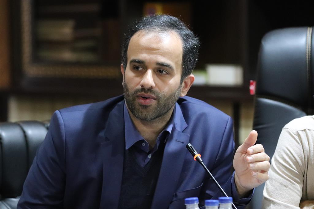 شهردار در نشست شورای اسلامی شهر رشت با مجمع نمایندگان گیلان خبر داد تکمیل ظرفیت تصفیه شیرابه پسماند سراوان با کمک وزارت کشور/ بدهی ۶۰۰ میلیارد تومانی دستگاه های اجرایی گیلان به شهرداری رشت