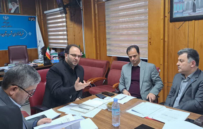 با حضور مدیرعامل مجتمع چوکا، فرماندار رضوانشهر و سرپرست آبفای گیلان صورت گرفت؛ جلسه بررسی و رفع مشکلات آب شرب شهرک ولیعصر(عج) چوکا و تعیین تکلیف واگذاری شبکه آب شرب آن به شرکت آب و فاضلاب