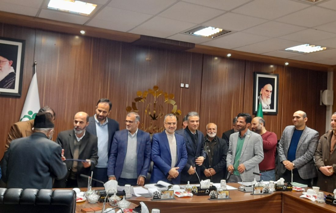 کارگرنیا رئیس شورای اسلامی شهر رشت : در آیین نامه اجرایی تقسیط مطالبات شهرداری به افراد کم برخوردار و تحت پوشش کمیته امداد و بهزیستی توجه شود / موافقت با مساعدت مالی با هئیت شطرنج