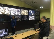 محمد حسین واثق کارگرنیا رئیس شورای اسلامي شهر رشت با حضور در مرکز کنترل ترافیک شهرداری رشت ، وضعیت مسیرهای درون شهری رشت و نحوه خدمات رسانی شهرداری در ساعات بارش برف را بررسی کرد