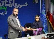 مرتضی عاطفی شهردار بندر کیاشهر،احکام اولین شهرداران مدرسه در این شهر بندری را اهداء کرد