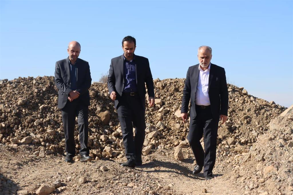 در راستای رفع موانع اجرای پروژه های طرح میثاق صورت گرفت؛ بازدید دادستان مرکز گیلان با همراهی شهردار از ۳ پروژه عمرانی شهر رشت