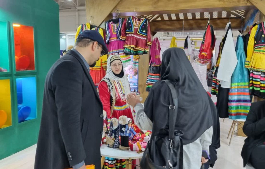 پایان نمایشگاه بین المللی گردشگری با استقبال بی نظیر بازدیدکنندگان/انعقاد تفاهم نامه همکاری منطقه آزاد انزلی با اتاق بازرگانی ایران و کانون جهانگردی و ایرانگردی