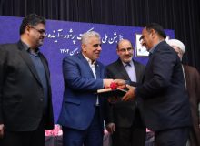 استاندار گیلان در آئین واگذاری اسناد مالکیت روستایی گفت: در تلاشیم تا صدور سند روستایی در گیلان رونق بیشتری گیرد زیرا منجر به پویایی اقتصاد روستایی در حوزه‌های مختلف می‌شود