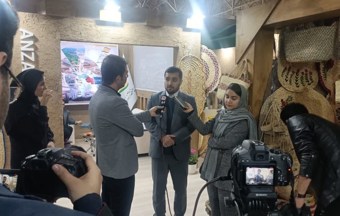 علی مطهری در حاشیه هفدهمین نمایشگاه بین المللی گردشگری: یكی از مهمترین اولویت های منطقه آزاد انزلی، تمركز بر بخش های مختلف صنعت گردشگری و گردشگری حلال است