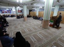 رئیس شورای شهر رشت در نشست پایان سال با پرسنل شورا مطرح کرد: عملکرد خوب شورا و شهرداری رشت در سال ۱۴۰۲/اجازه نمی دهم افراد با استفاده از موقعیت و جایگاه به زیر دستان خود ظلم کنند/ کار و خدمت اولویت شورا