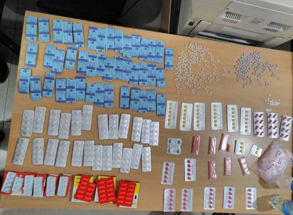 پلمب محل فروش قرص‌هاي غيرمجاز در رشت