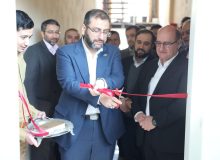 تحقق یکی دیگر از بسته های سرمایه گذاری منطقه آزاد انزلی افتتاح یك واحد آزمایشگاهی مرجع چند منظوره با حضور محمد سجاد سیاهكارزاده