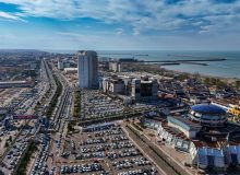 سیاهکارزاده خبر داد: رشد ۲۱ درصدی گردشگران نوروزی منطقه آزاد انزلی با حضور ۱ میلیون و ۸۵۰ هزار گردشگر
