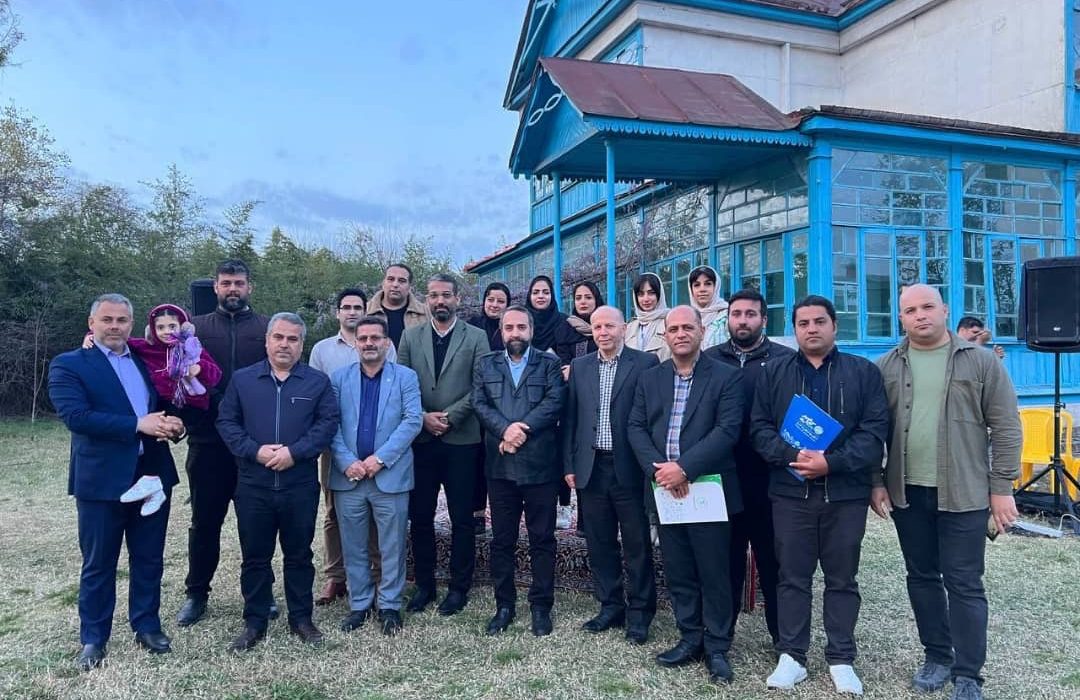 مرتضی عاطفی» شهردار بندر کیاشهر با اشاره به بازی خانوادگی اسرار شیلات عنوان کرد: نشاط شهروندی و رونق اقتصادی؛ ارمغان برندسازی شهری/ضرورت باز زنده‌سازی و احیاء بافت و مجموعه‌های تاریخی غیر قابل انکار است