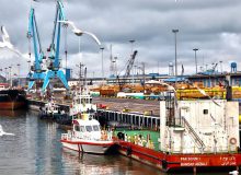 حجم تجارت از گمرکات استان گیلان در سال ۱۴۰۲