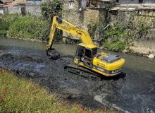 با دستور شهردار رشت انجام شد؛ آغاز عملیات لایروبی رودخانه های شهر رشت