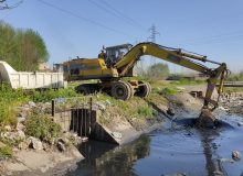 اقدامات اصلاحی و لایروبی اگو در محدوده شامپوسازی سابق به منظور کاهش آلودگی محیط زیست در صومعه سرا