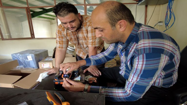 اجرای پروژه توسعه فیبرنوری در محدوده بلوار امام خمینی (ره) تا شهرک صنعتی سپیدرود رشت