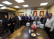 با حضور رئیس شورای شهر رشت و شهردار منطقه یک رشت از کارگران نمونه شهرداری منطقه تجلیل شد