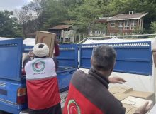 توزیع اقلام اساسی بین ۱۳۴ خانوار آسیب دیده در امامزاده ابراهیم