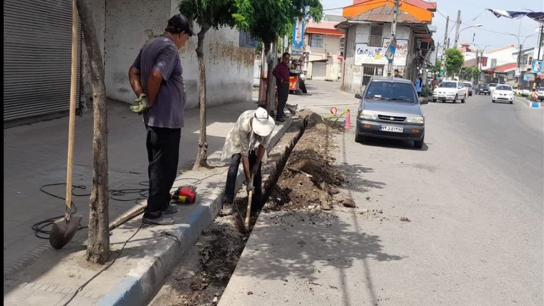 با اجرای عملیات کابل کشی ؛ بانک ملی شعبه سنگر به شبکه فیبر نوری متصل می شود