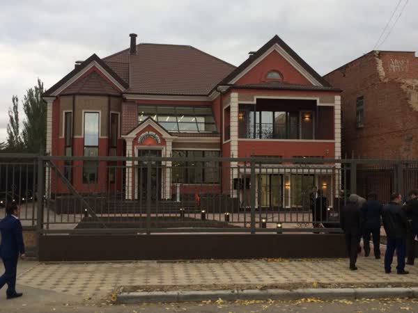 سرای تجاری ایرانیان در آستراخان؛ دعوا بر سر سندی که امکان انتقال ندارد