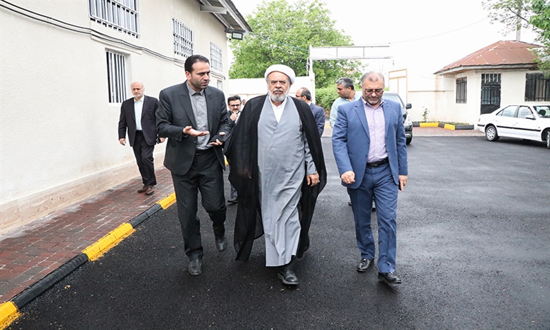 رئیس کل و هیئت رئیسه دادگستری گیلان از کمپ درحال تاسیس شهرداری سیاهکل بازدید کردند