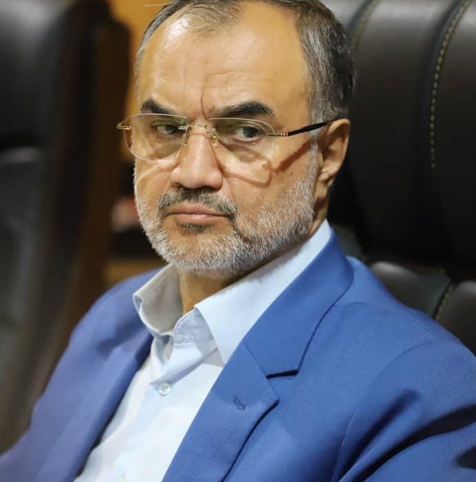 کارگرنیا رئیس شورای اسلامي شهر رشت: بررسی اجرای طرح های اصلاح هندسی در رشت/ همکاری شهرداری رشت با توزیع برق گیلان در جمع آوری تیر برق های مزاحم/ تقدیر از قهرمانان افتخارآفرین