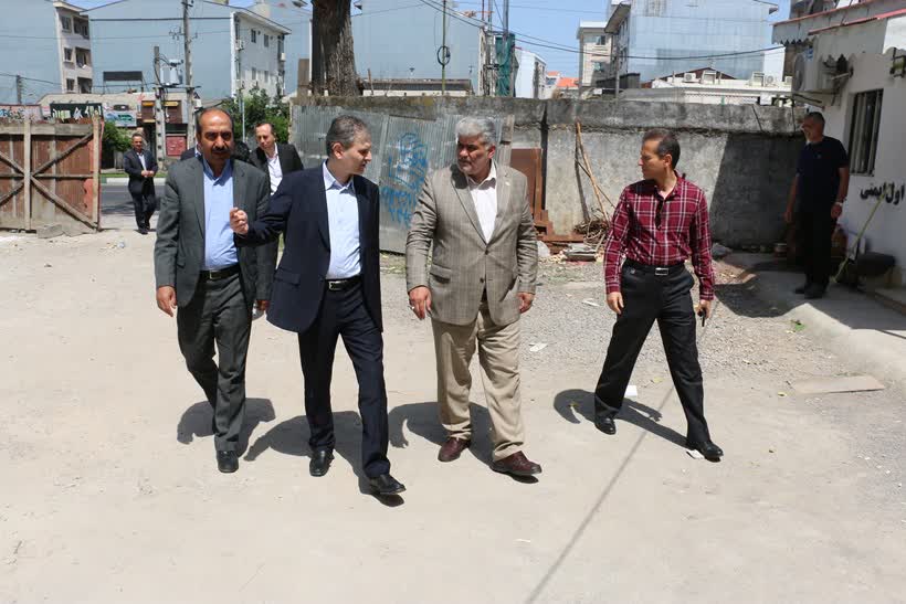 معاون برنامه ریزی و توسعه مشارکتها سازمان نوسازی مدارس کشور از پروژه های در حال احداث استان گیلان بازدید نمود