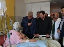 با حضور دکتر مخبر در استان گیلان؛ عیادت از بیماران منتقل شده از بیمارستان قائم به مراکز درمانی دیگر