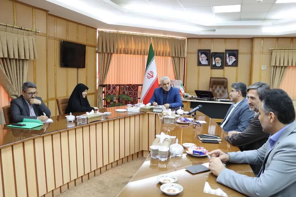 استاندار گیلان در نشست با معاون وزیر آموزش و پرورش: سه هزار و ۴۱۹ دانش آموز در مدارس استعدادهای درخشان گیلان تحصیل میکنند