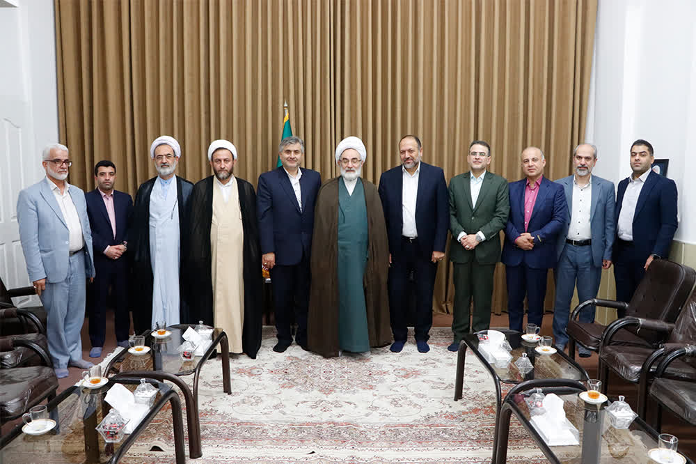 قائم مقام کمیته امداد امام خمینی(ره) کشور در دیدار با آیت الله فلاحتی: توانمندسازی نیازمندان با حفط کرامت انسانی آنان در دستور کار کمیته امداد است