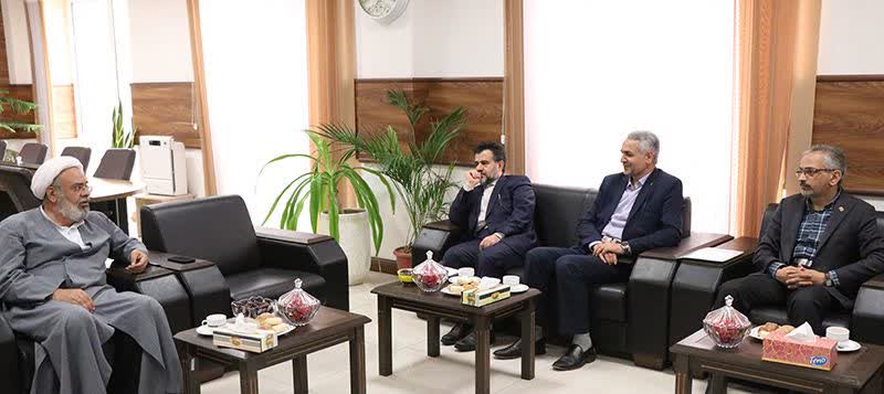 دیدار مدیر عامل شرکت مخابرات استان گیلان با رییس کل دادگستری استان گیلان به مناسبت هفته قوه قضائی