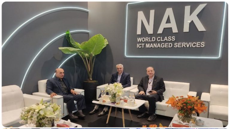 حضور مدیر مخابرات منطقه گیلان در بیست و هفتمین نمایشگاه بین المللی الکامپ ۱۴۰۳