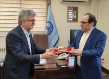 دندانپزشک گیلانی‌الاصل مقیم آمریکا به صف خیران سلامت پیوست