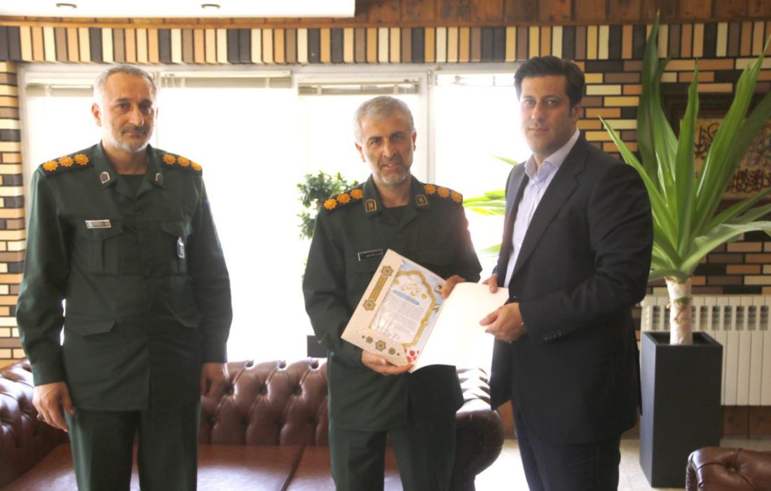 تقدیر ستاد کنگره سرداران ، امیران و ۸ هزار شهید گیلان از شهردار لاهیجان