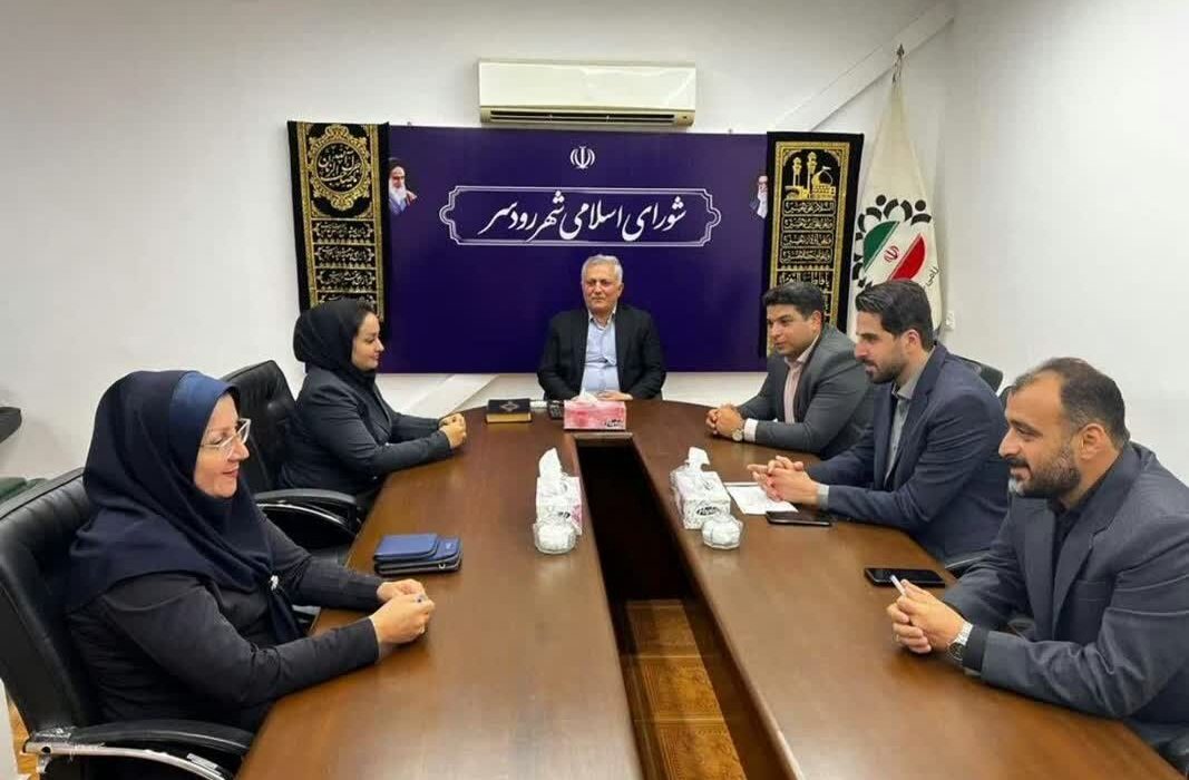 فائزه قنبرزاده رئیس شورای شهر رودسر شد