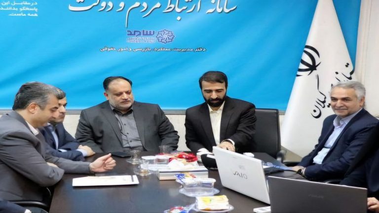 پاسخگویی برخط مدیر مخابرات منطقه گیلان به مشکلات مردم از طریق سامانه سامد