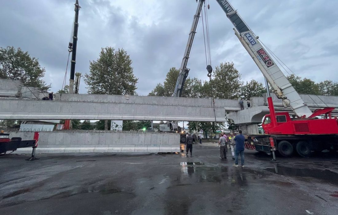 با نصب تیرهای جدید پل،پیشرفت تقاطع غیرهمسطح شهید باهنر رشت به ۸۰ درصد رسید