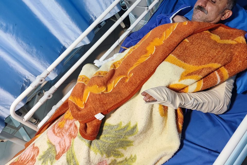 در پی حمله خرس؛ ارجاع یک محیط‌بان توسط هلال‌احمر به بیمارستان غدیر سیاهکل