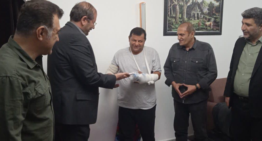 تجلیل سرپرست سازمان منابع طبیعی وآبخیزداری کشور از جنگلبان تالشی