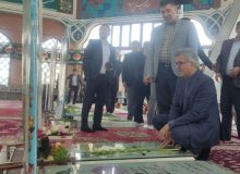 آغاز هفته دولت؛ ادای احترام رئیس دانشگاه علوم پزشکی گیلان به مقام شامخ شهدا در رشت