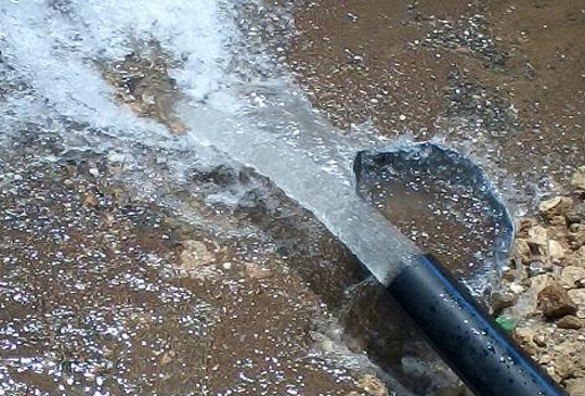 شستشوی  بیش از ۵ هزار و ۴۰۰ كیلومتر، شبكه آبرسانی شهری و روستایی در سطح استان گیلان