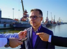 مدیر کل بنادر و دریانوردی استان گیلان: مرکز ساخت و تعمیرات انواع شناورها در مجتمع بندری انزلی؛ آماده انعقاد قرارداد است