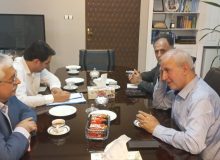 دیدار  کوچکی نژاد نماینده مجلس با مدیر نفت گیلان در راستای توزیع مطلوبتر سوخت