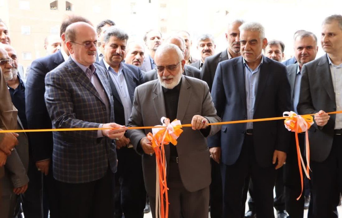 همزمان با ششمین روز از هفته دولت با حضور رئیس کمیته امداد کشور و استاندار گیلان دبستان دخترانه شهید جمهور با صرف اعتبار ۳۳ میلیارد تومان در لنگرود افتتاح و به بهره‌برداری رسید