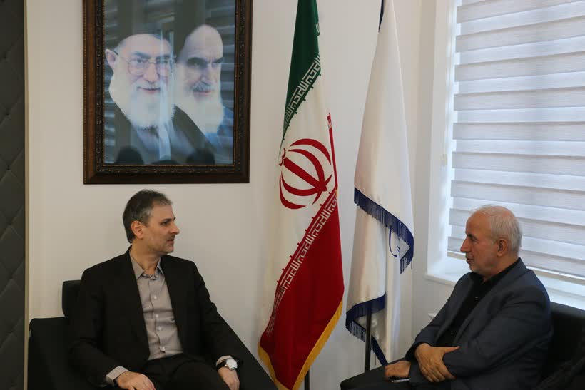 دیدار نماینده مردم شریف شهرستان های رشت و خمام در مجلس شورای اسلامی با مدیرکل نوسازی مدارس گیلان