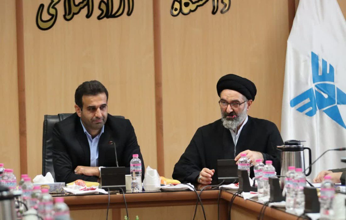 رئیس دانشگاه آزاد اسلامی گیلان: ارئه خدمات حضوری به داوطلبان و مشتاقان ورود به دانشگاه آزاد اسلامی  در اولویت قرار گیرد